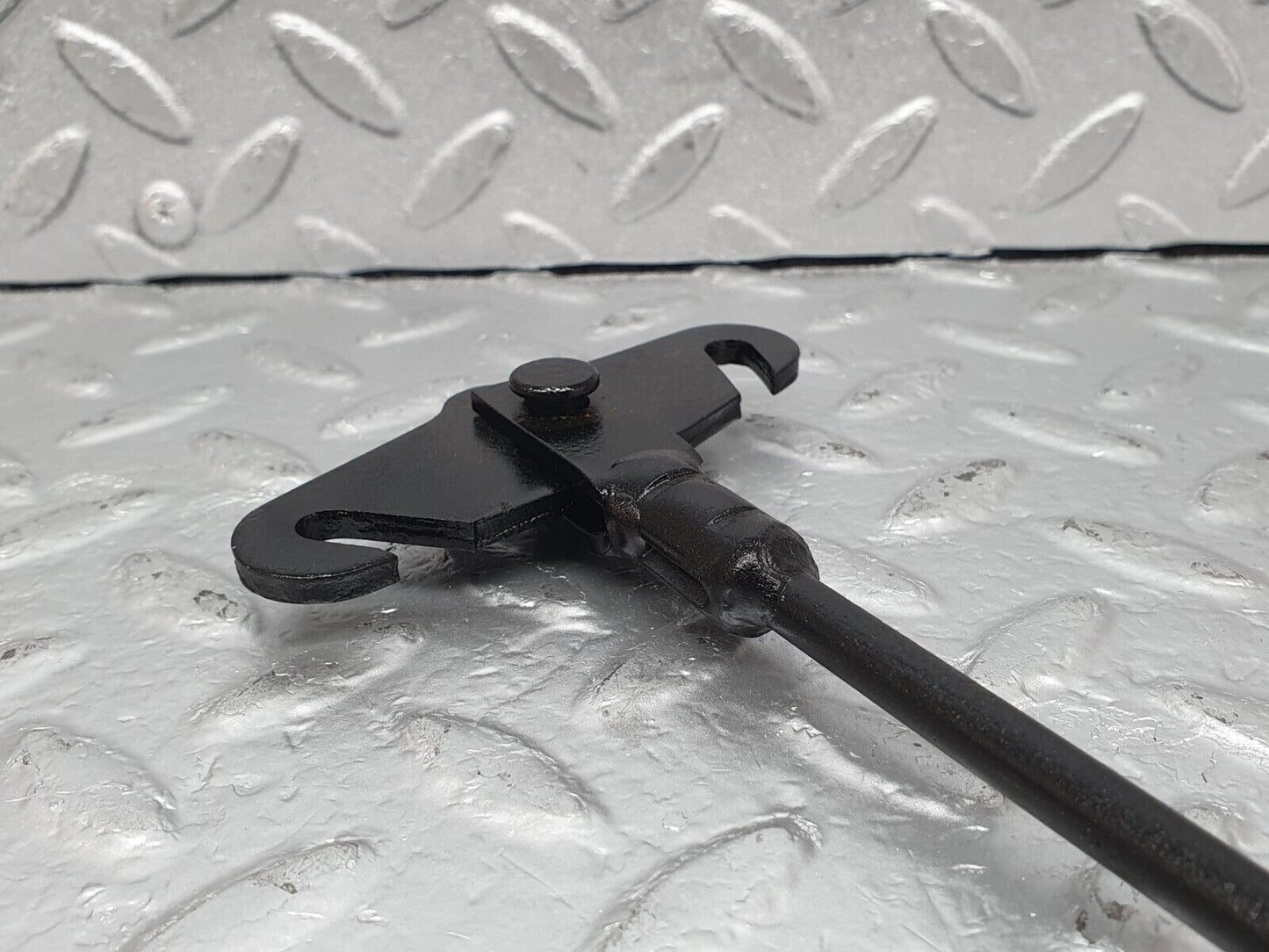 43443 Mercedes-Benz W108 280SE Handbrake Adjusting Handbrake Regulator