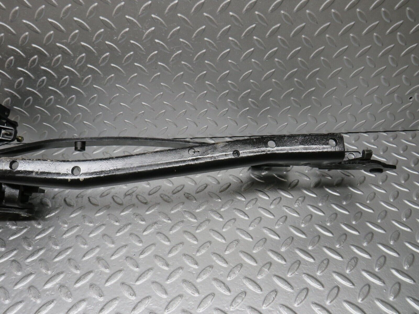 33200 Mercedes-Benz R170 Hardtop Rear Right Folding Hinge Mechanism 100348000