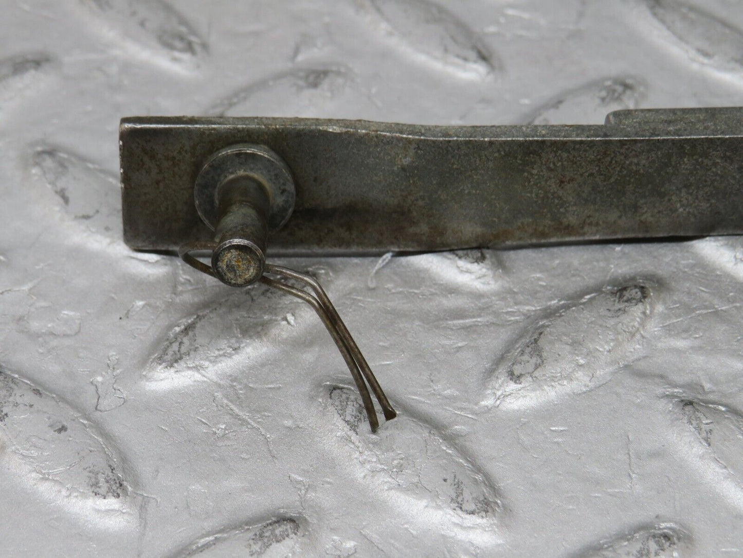 36418 Mercedes-Benz R107 450 Automatic Gearbox Linkage Bracket 722.002