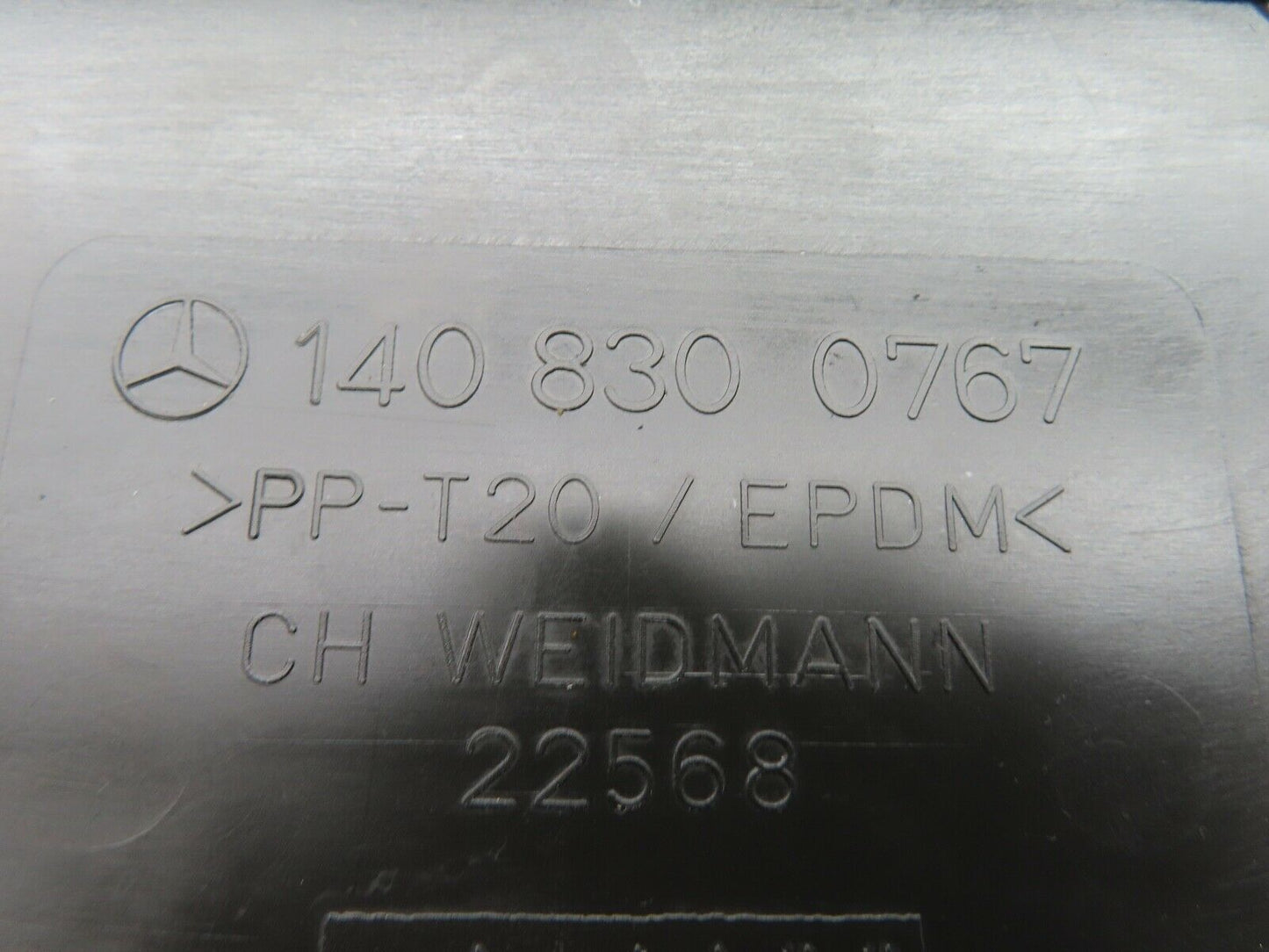 19531 Mercedes-Benz C140 CL420 Coupe Engine Bay Water Tank Cover 1408300767