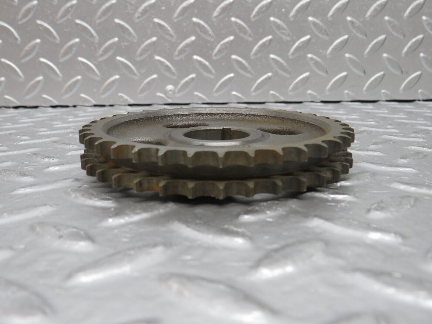 0020 Mercedes-Benz W116 350SE Camshaft Timing Gear 1160520601