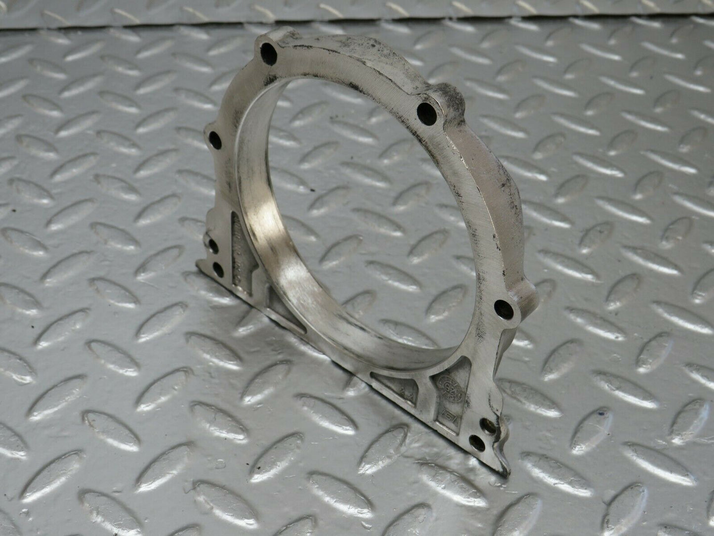 24384 Mercedes-Benz S124 220TE Wagon Crankshaft Rear Sealing Cover 6010110108