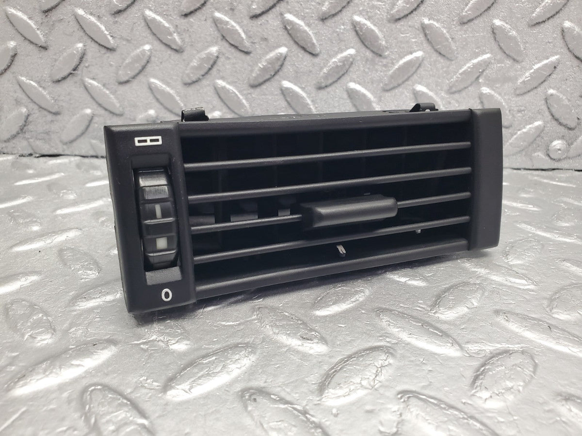W124 dashboard air vent right used OEM