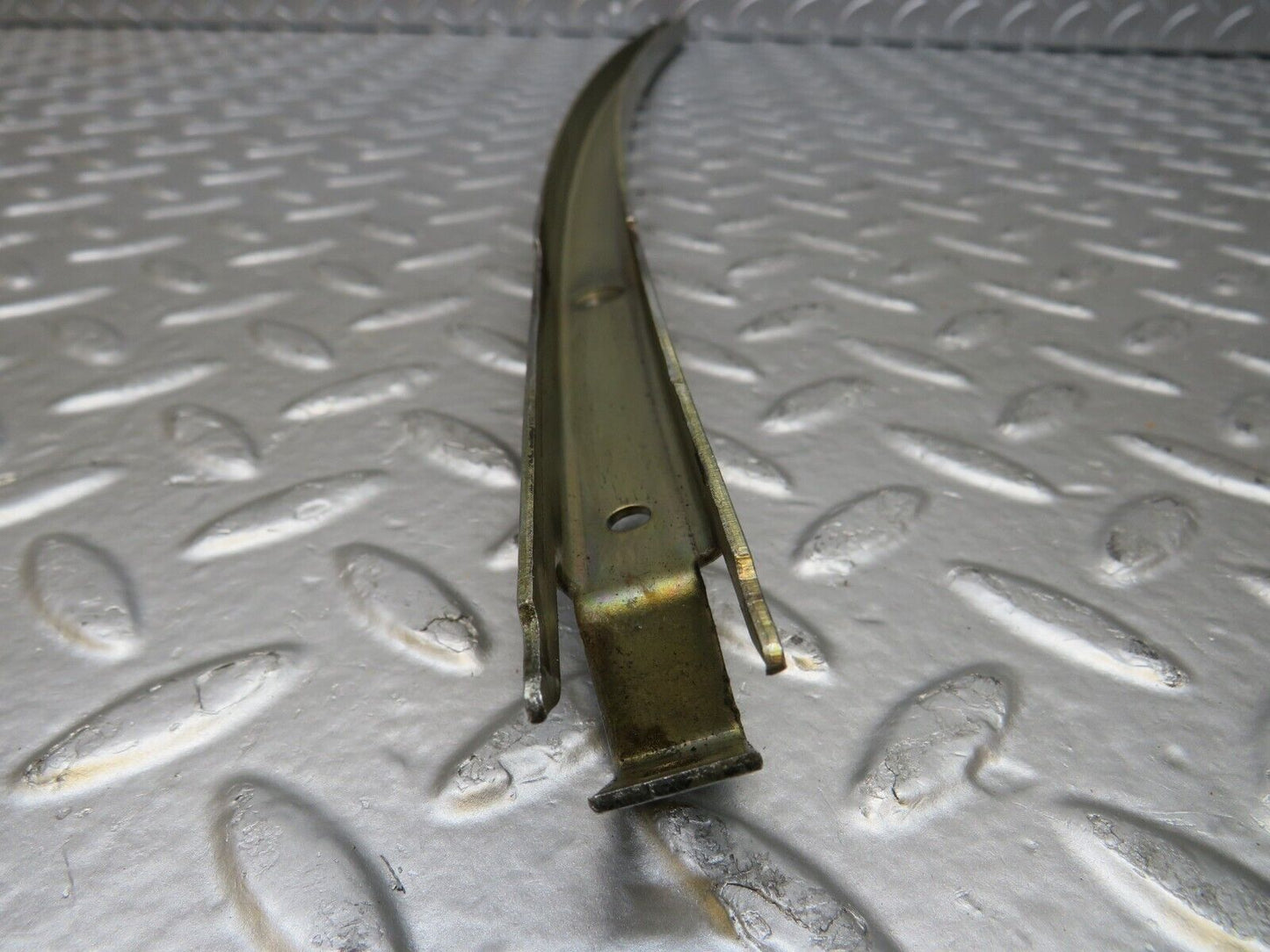 26128 Mercedes-Benz W116 450SE Front Right Window Channel
