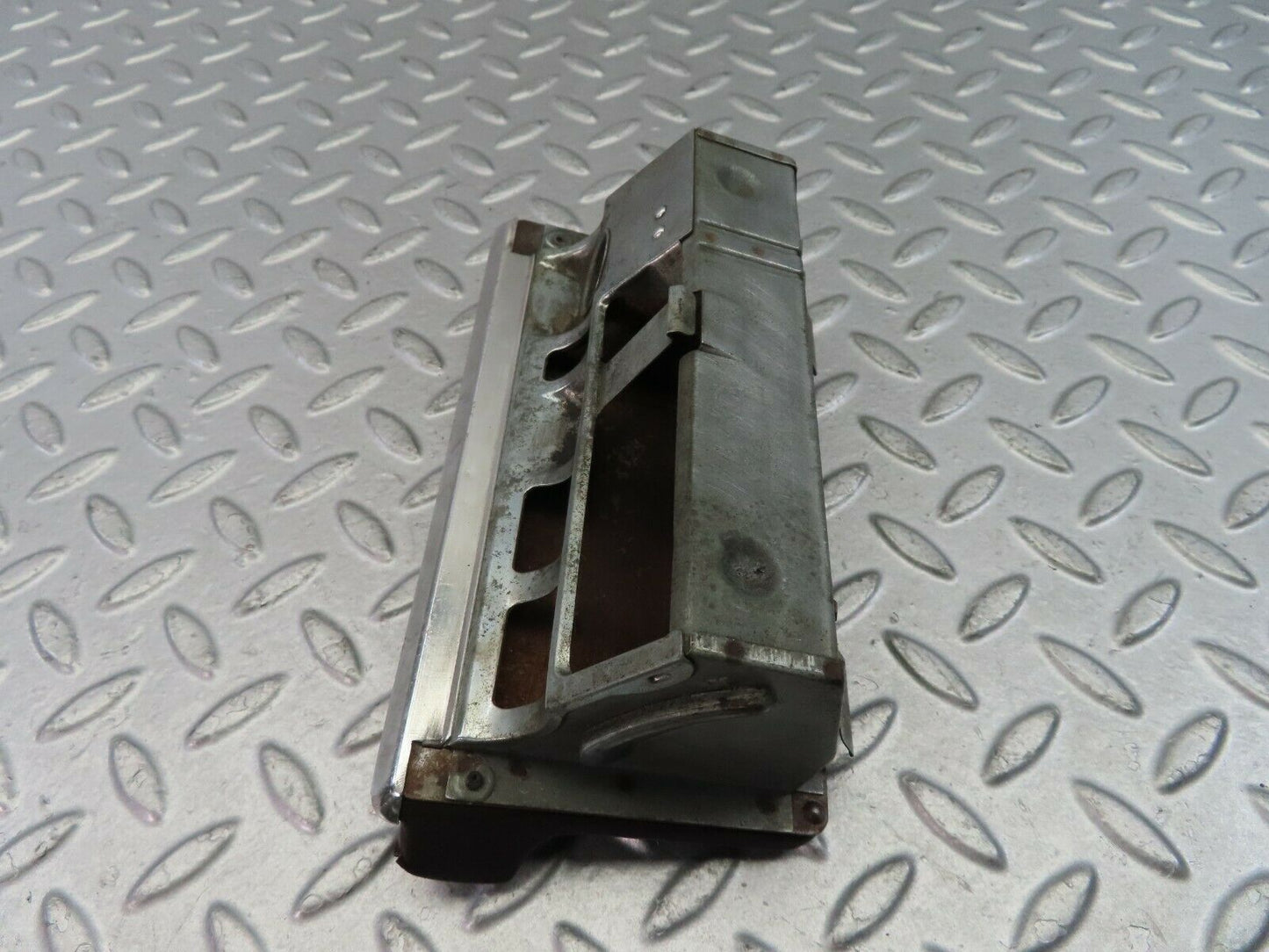 9210 Mercedes-Benz W114 Centre Console Ashtray Brown