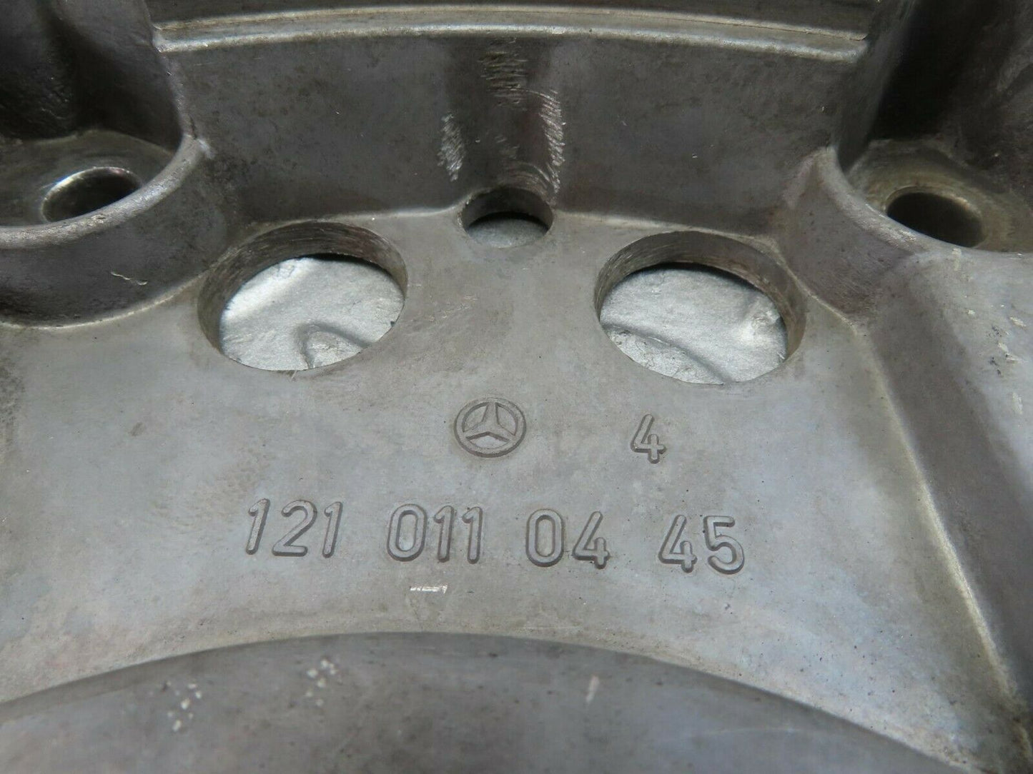 10198 Mercedes-Benz W111 220SE Gearbox Flange 1210110445