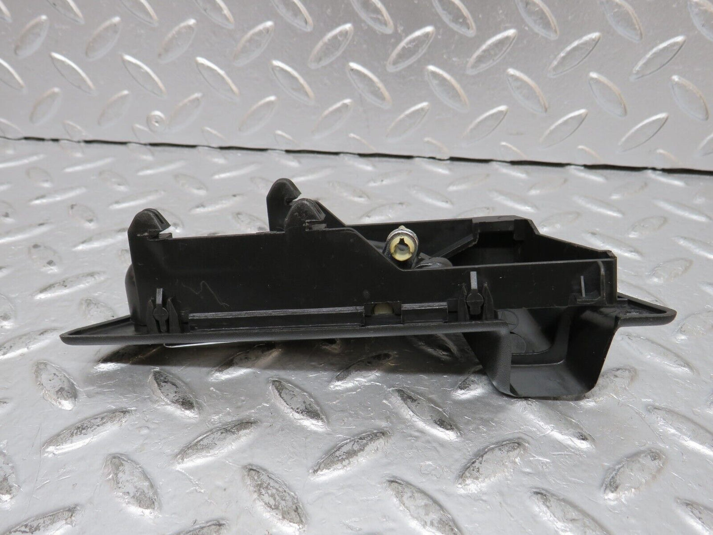31891 Mercedes-Benz W124 Interior Door Handle Left Side 1247600161