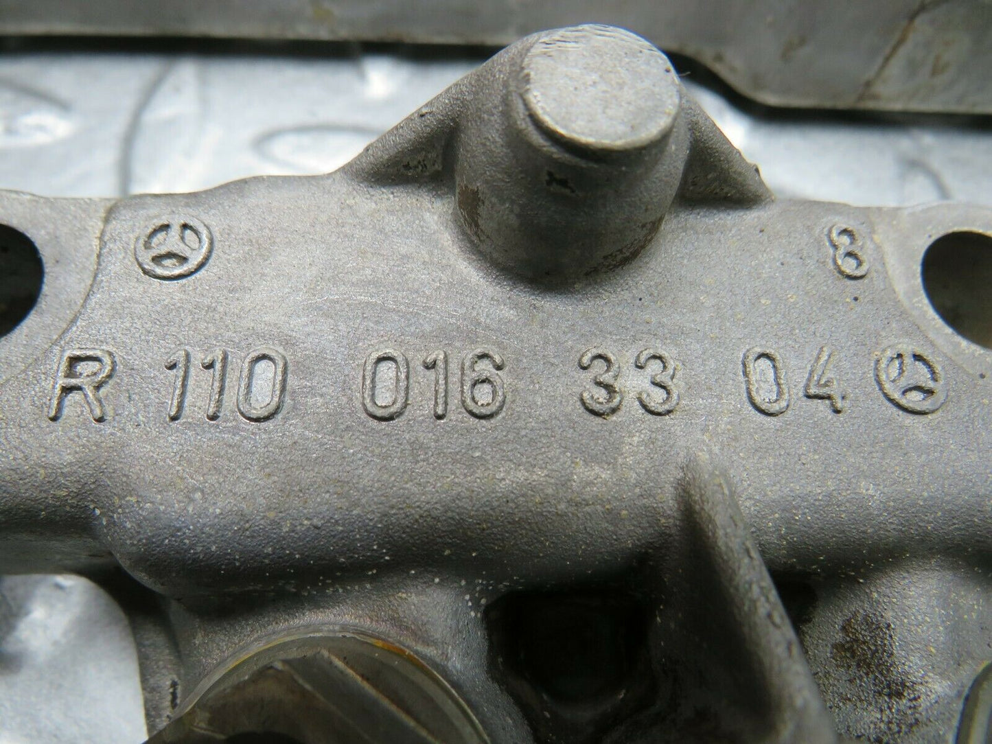 22229 Mercedes-Benz S123 280TE Wagon Camshaft Bearing Casing 1100163304
