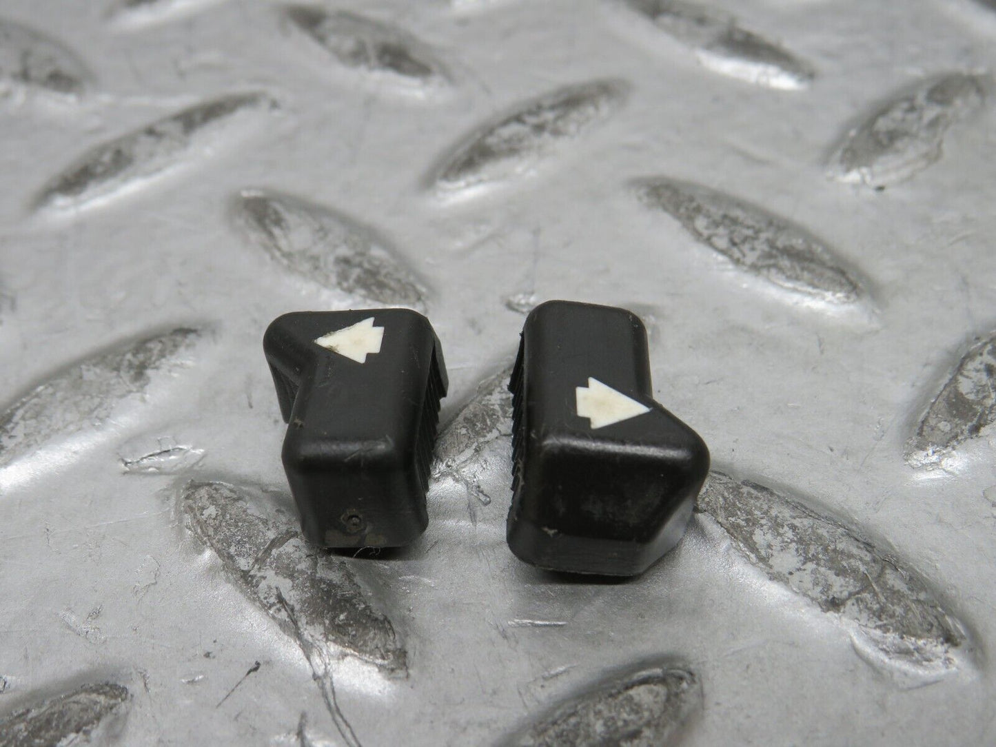 28317 Mercedes-Benz S123 240D Wagon Heater Control Knob Set