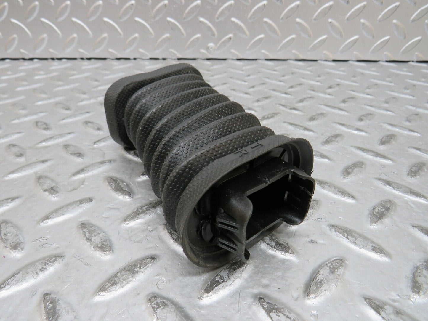 29103 Mercedes-Benz C124 320CE Coupe Harness Protector Rubber 2048210197