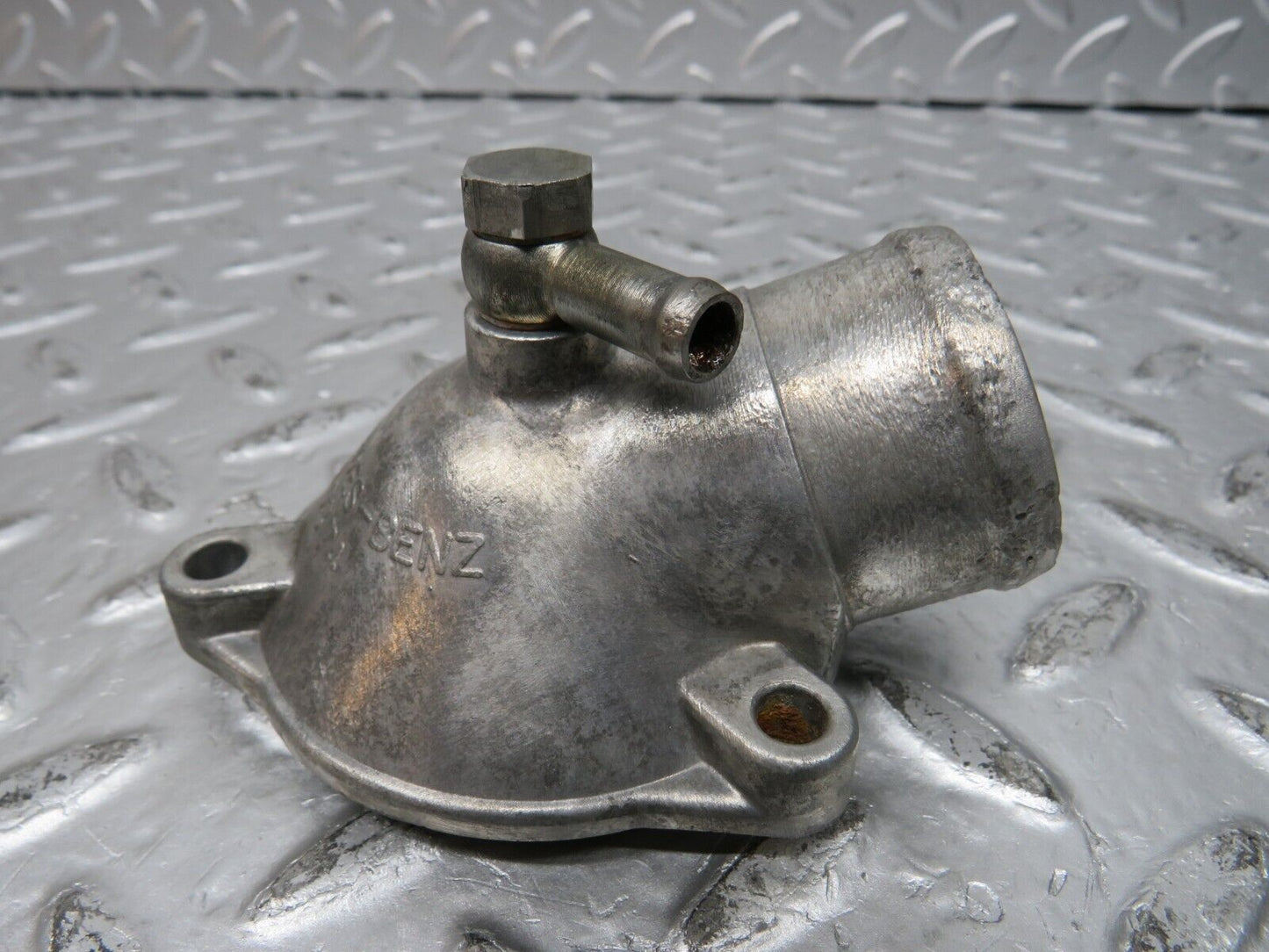 31609 Mercedes-Benz W201 190LE Thermostat Housing 1022030374