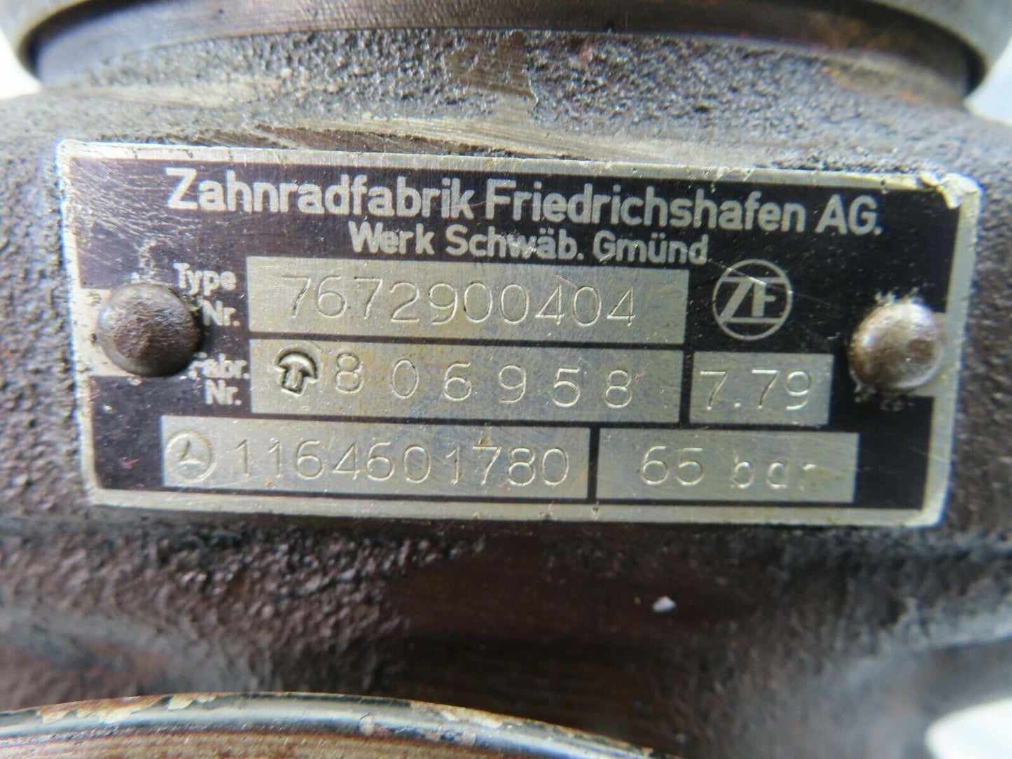 9201 Mercedes-Benz W116 Power Steering Pump 1164601780