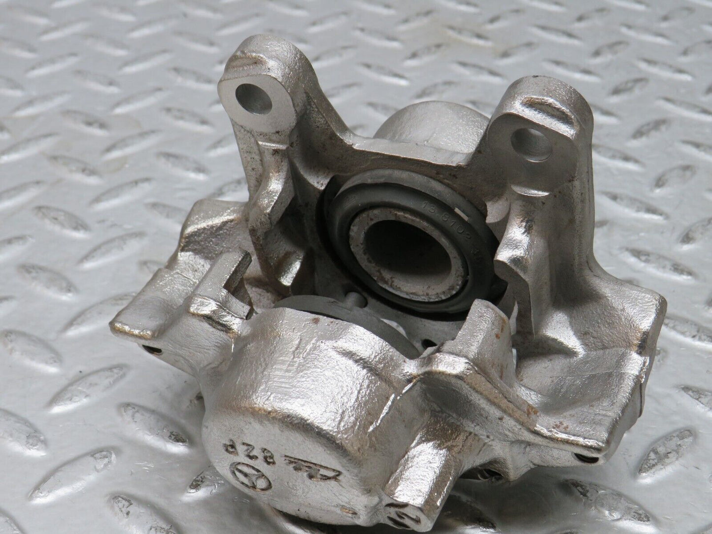 27649 Mercedes-Benz S124 300TE Wagon Rear Left Brake Caliper