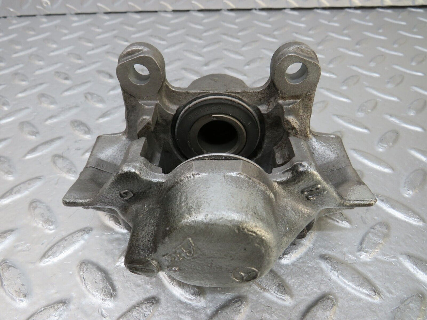 26695 Mercedes-Benz C124 220CE Coupe Rear Right Brake Caliper Ate 11
