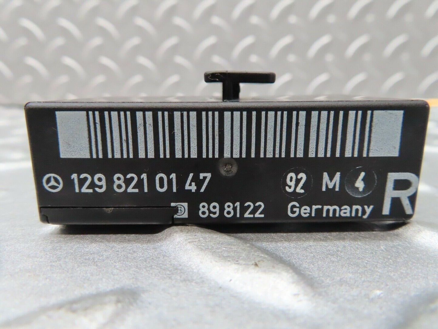 17245 Mercedes-Benz R129 300SL Coupe Right Seat Locking Relay 1298210147