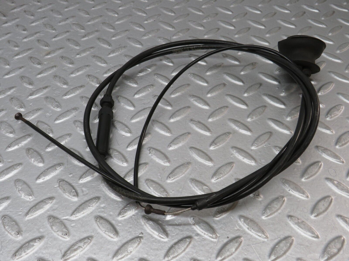 36299 Mercedes-Benz W126 420SE Bonnet Release Cable 1269970881
