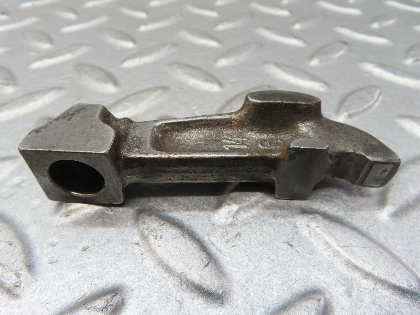 13379 Mercedes-Benz W111 230S Valve Rocker Arm With Retaining Spring