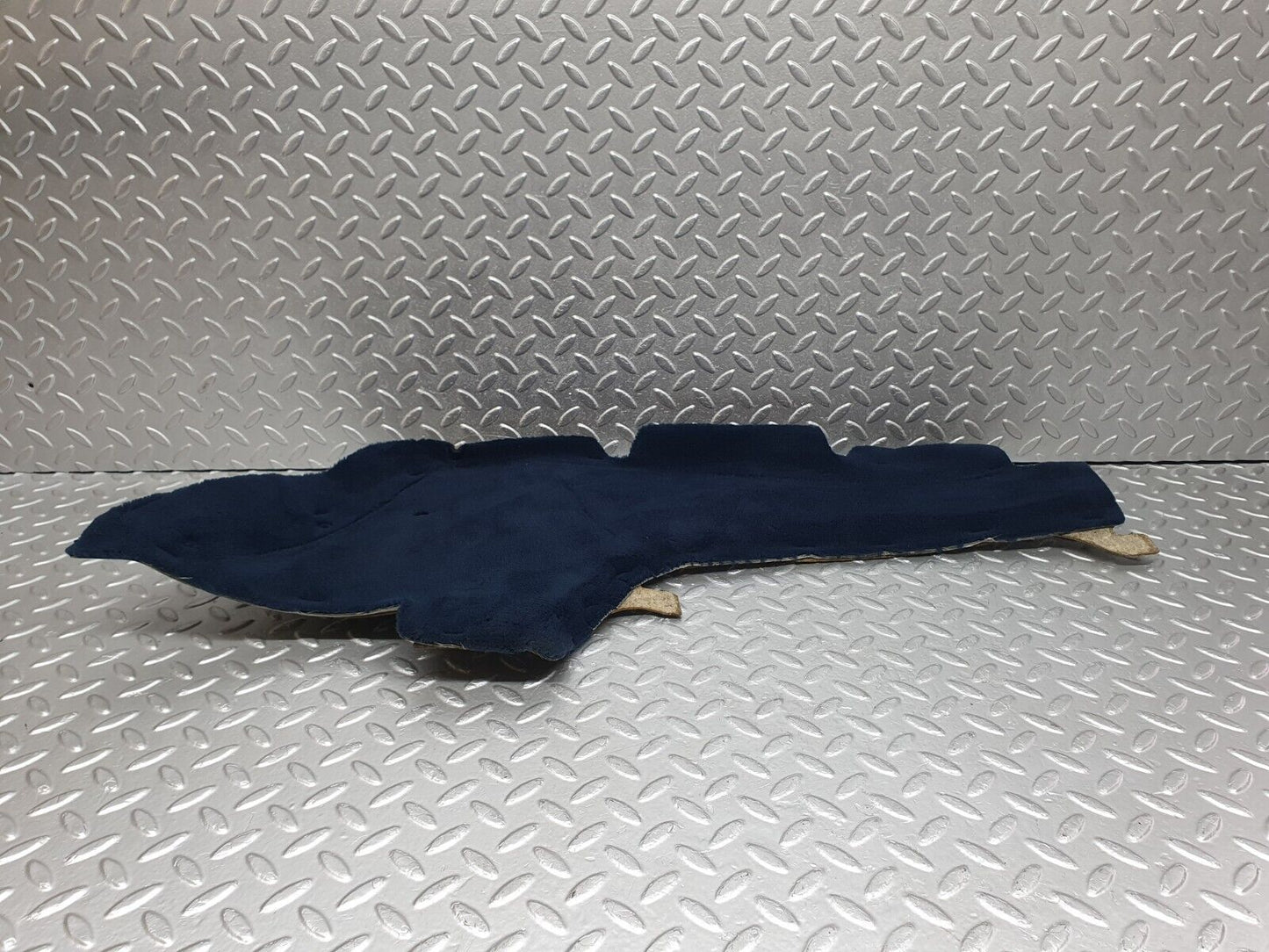 42646 Mercedes-Benz W201 190 2.0L Centre Console Carpet Right Side Blue
