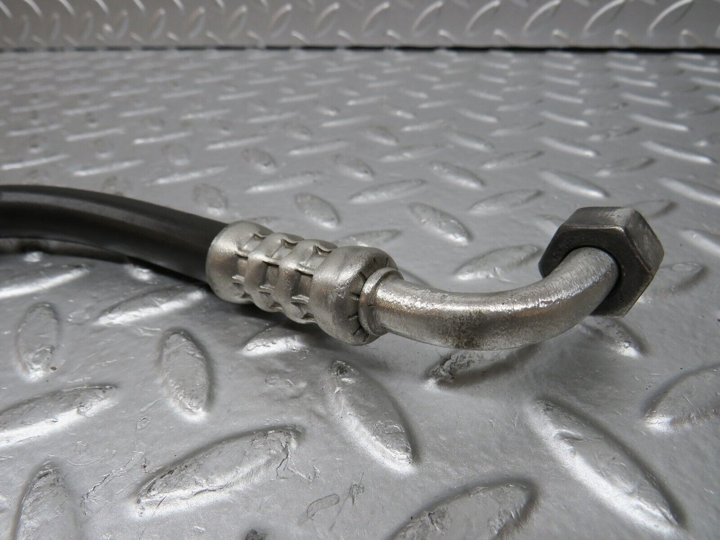 31315 Mercedes-Benz S124 Wagon 220TE Wagon Air Conditioning Hose Pipe