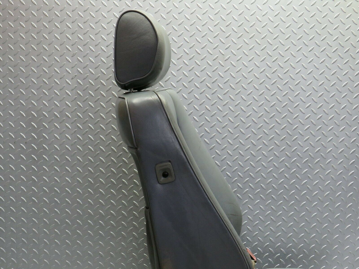 22382 Mercedes-Benz C124 E220 Coupe Front Right Seat Leather Grey 1249102350
