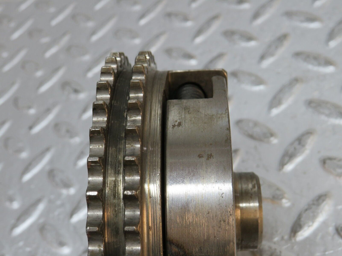 0333 Mercedes-Benz W123 220D Injection Pump Gear Sprocket