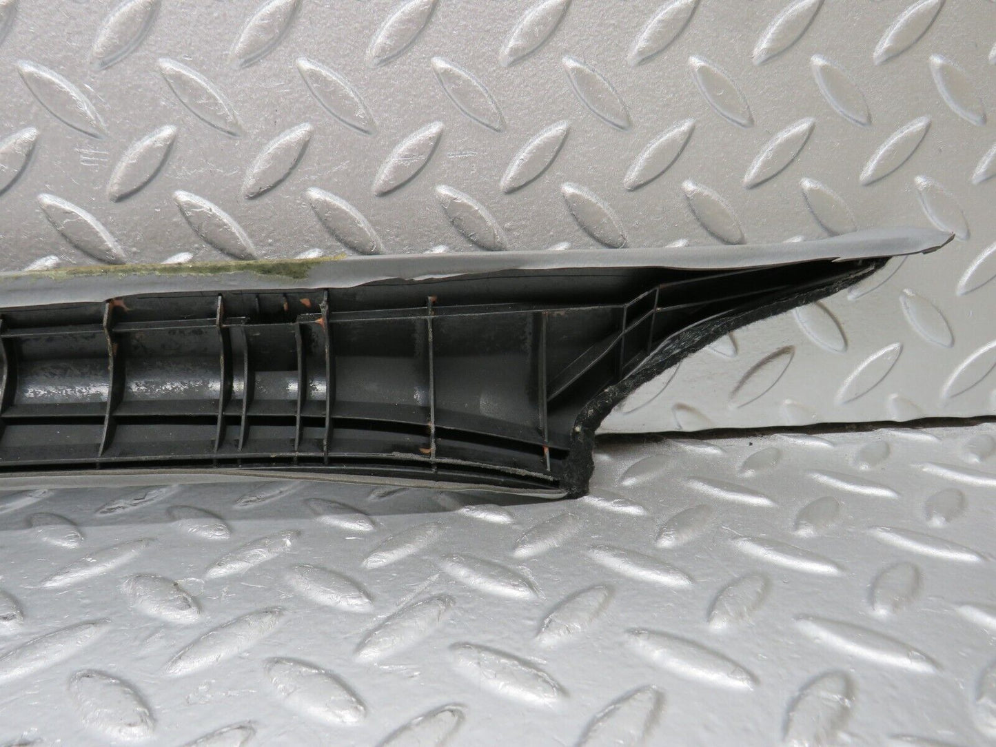 33743 Mercedes-Benz W201 190E A Pillar Cover Trim Right Side Grey 2016922089