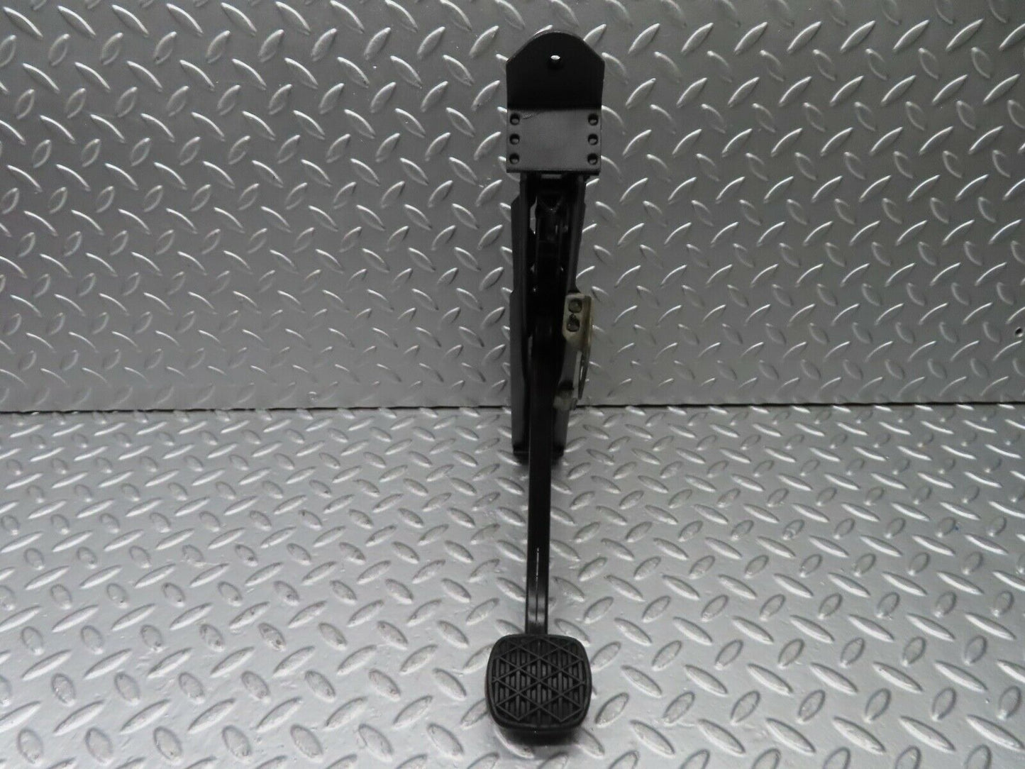 20892 Mercedes-Benz W114 250CE Coupe Parking Brake Pedal