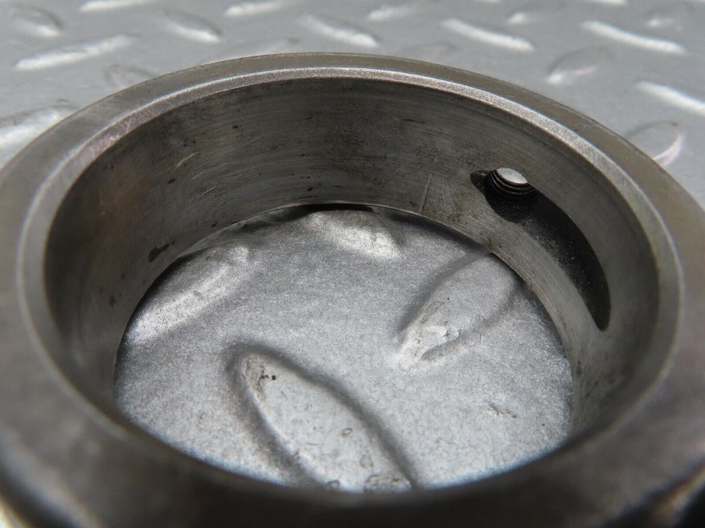 13355 Mercedes-Benz C107 350SLC Coupe Camshaft Tower Bearing 1160512112