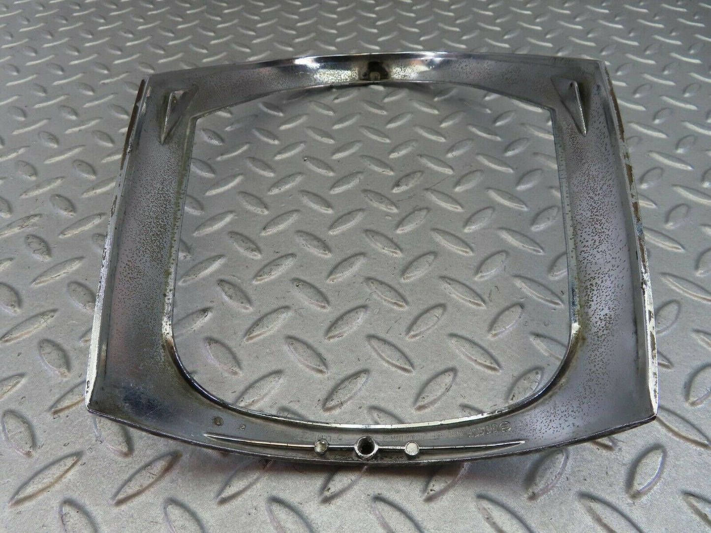 8126 Mercedes-Benz W108 Headlight Chrome Frame