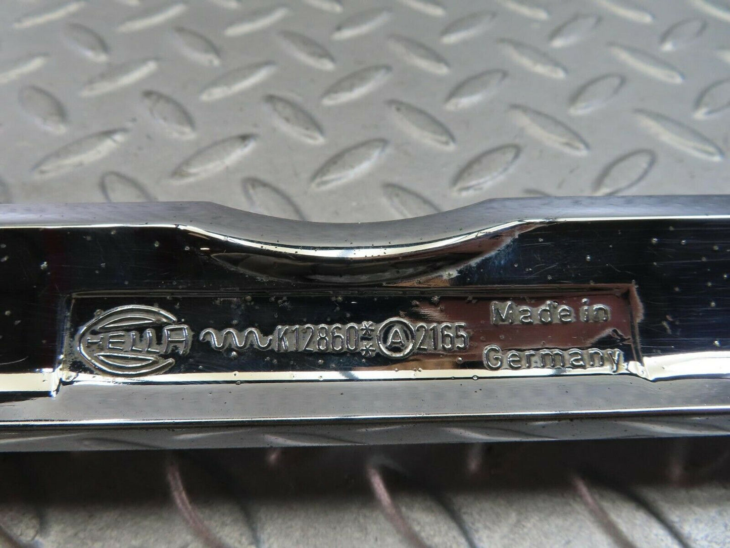 8181 Mercedes-Benz W108 number Plate Light Trunk Lid Chrome