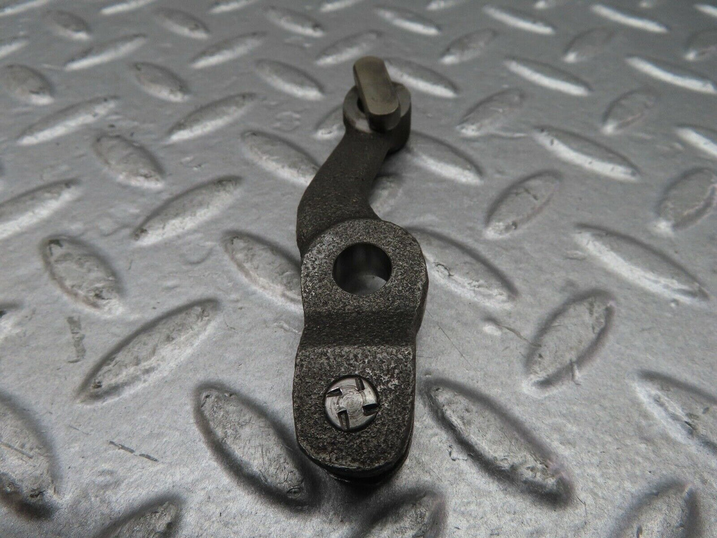 18534 Mercedes-Benz W111 Clutch Release Fork & Bearing Guide Sleeve 1112611418