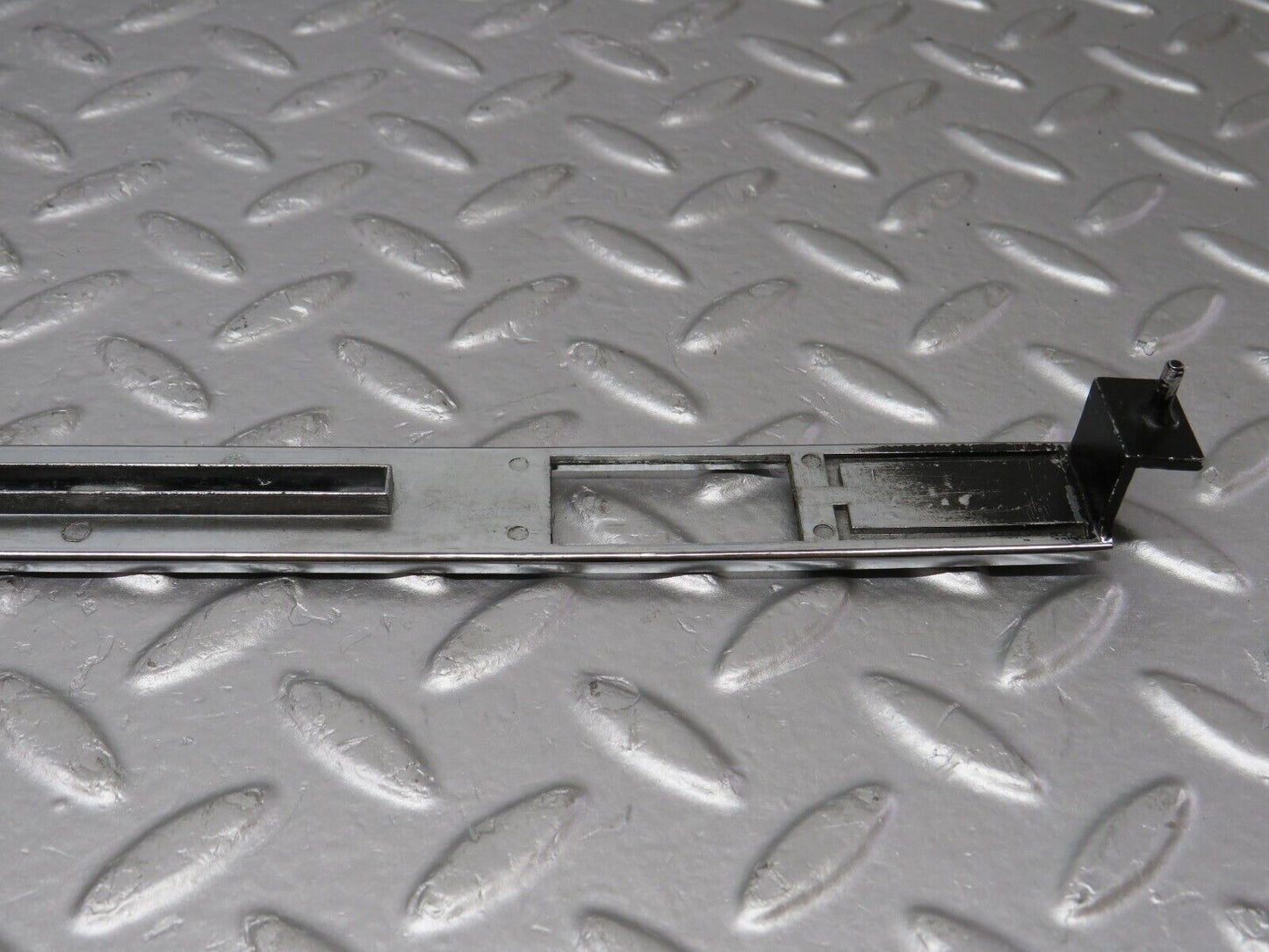 39959 Mercedes-Benz R107 350SL Dashboard Centre Trim Black 1076800271