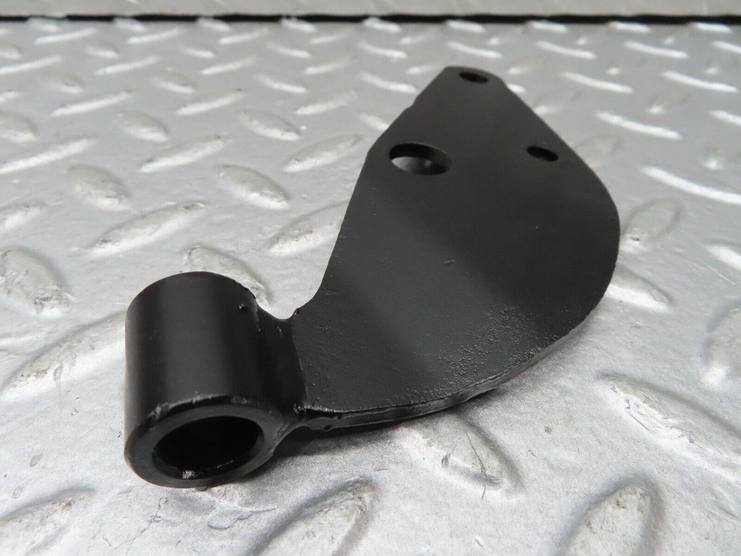 18834 Mercedes-Benz W121 190b Ponton Engine Mount Bracket Left & Right
