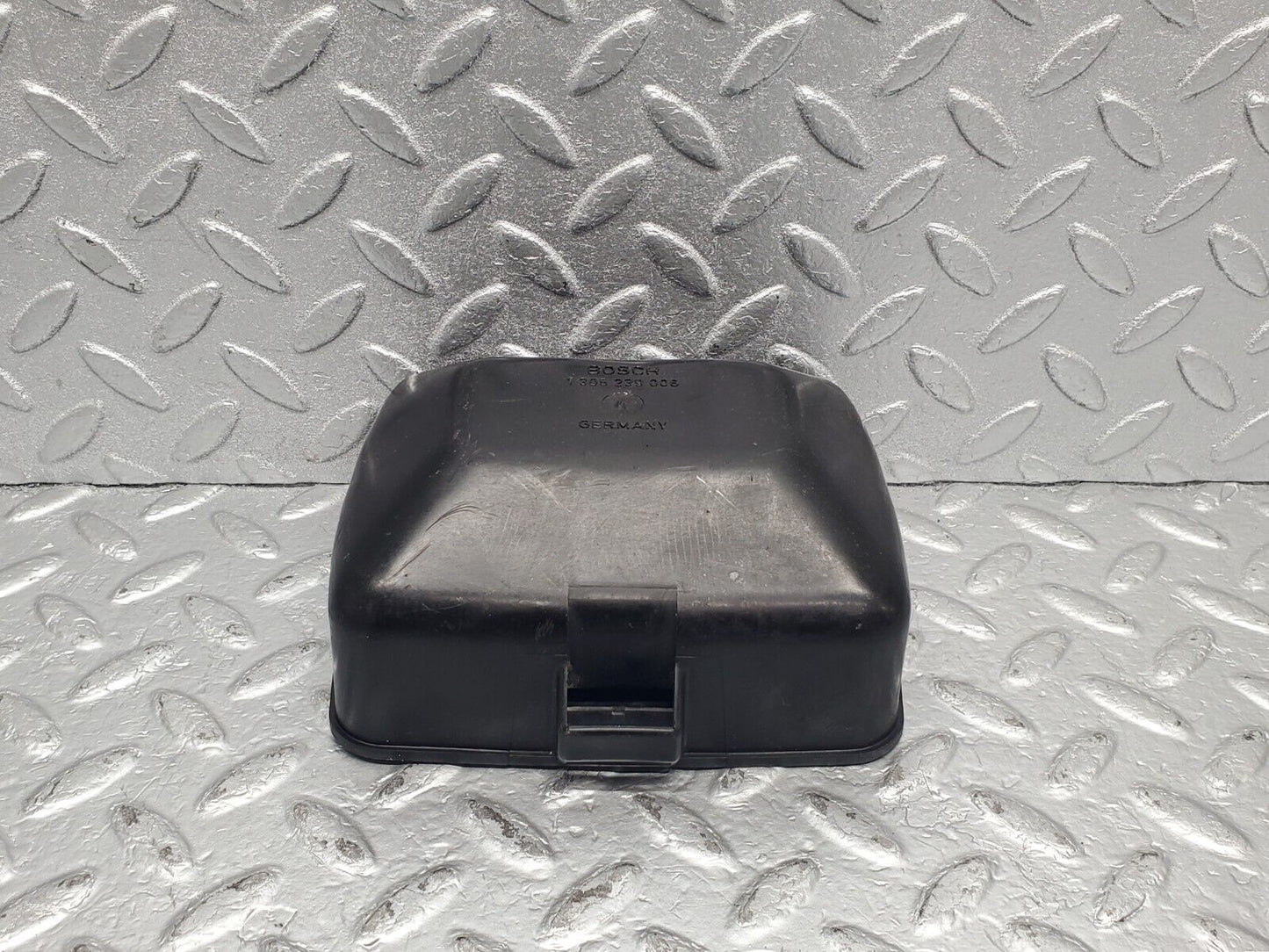 44047820