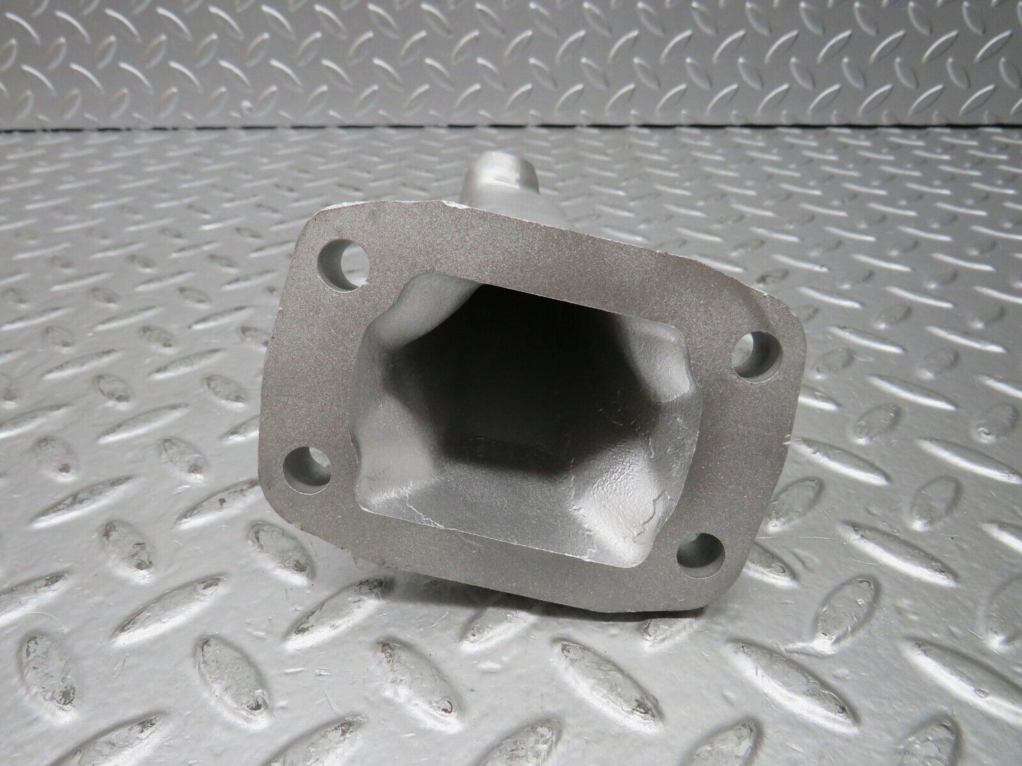 27324 Mercedes-Benz W123 280E Engine Mount Bracket Right Side 1232230304