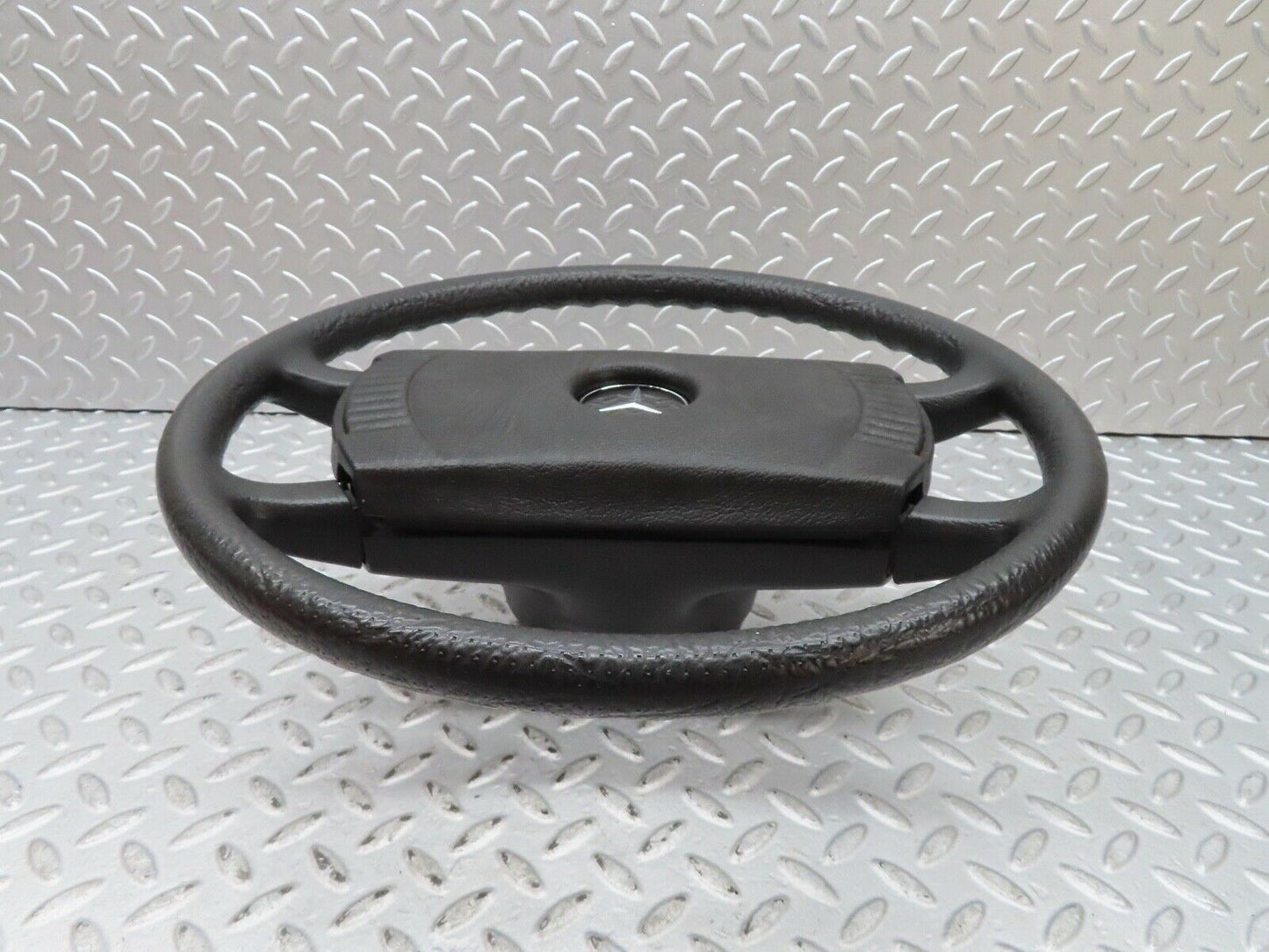 17646 Mercedes-Benz W116 450SEL Steering Wheel 1164640017