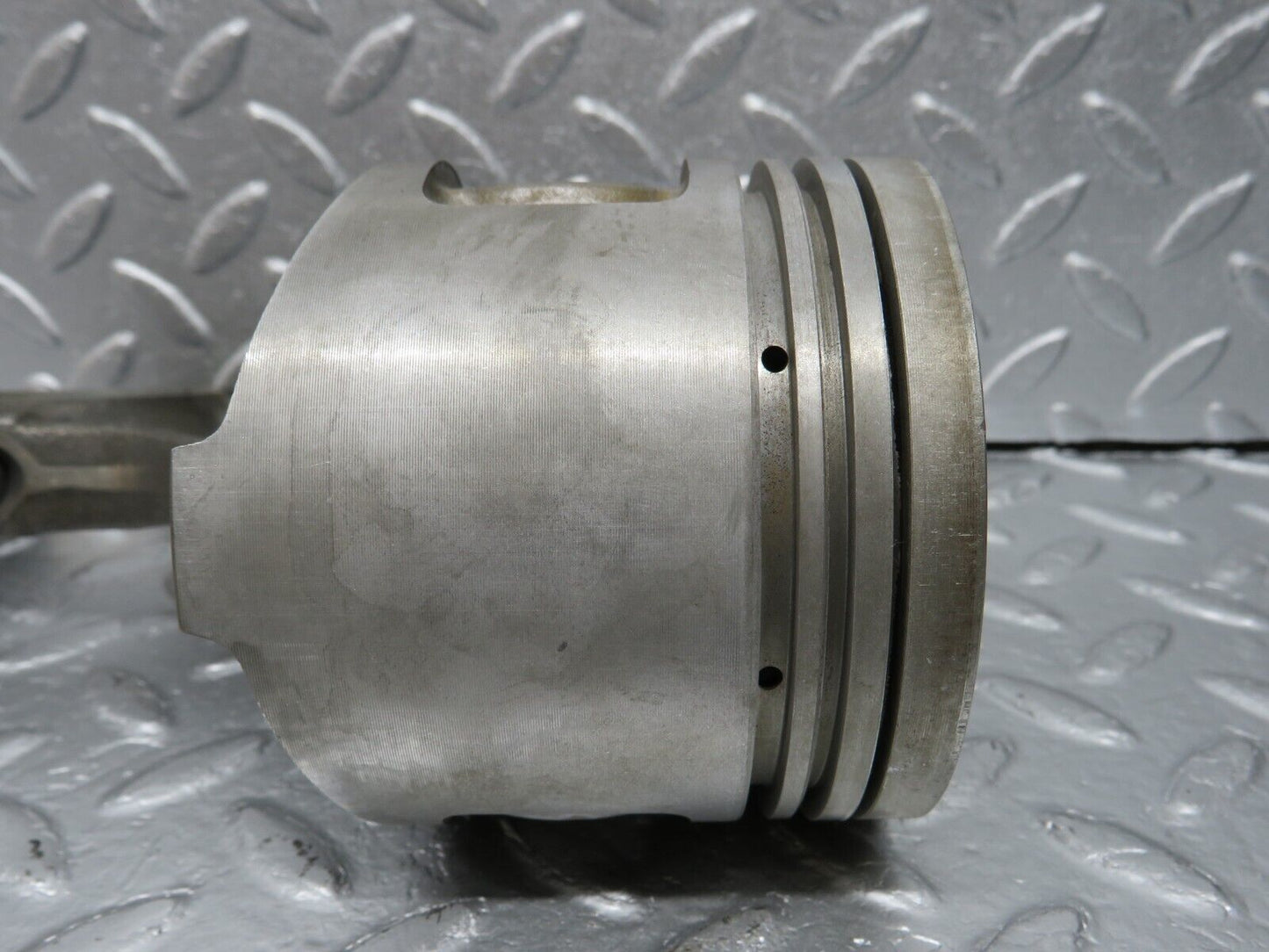 40028 Mercedes-Benz R107 350SL Piston With Connecting Rod 92.00mm