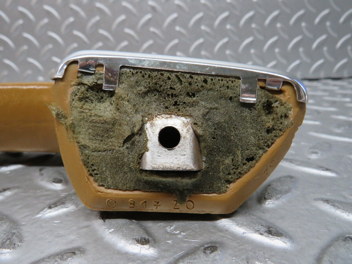28603 Mercedes-Benz W123 230E Left Interior Door Handle Palomino 1239702001