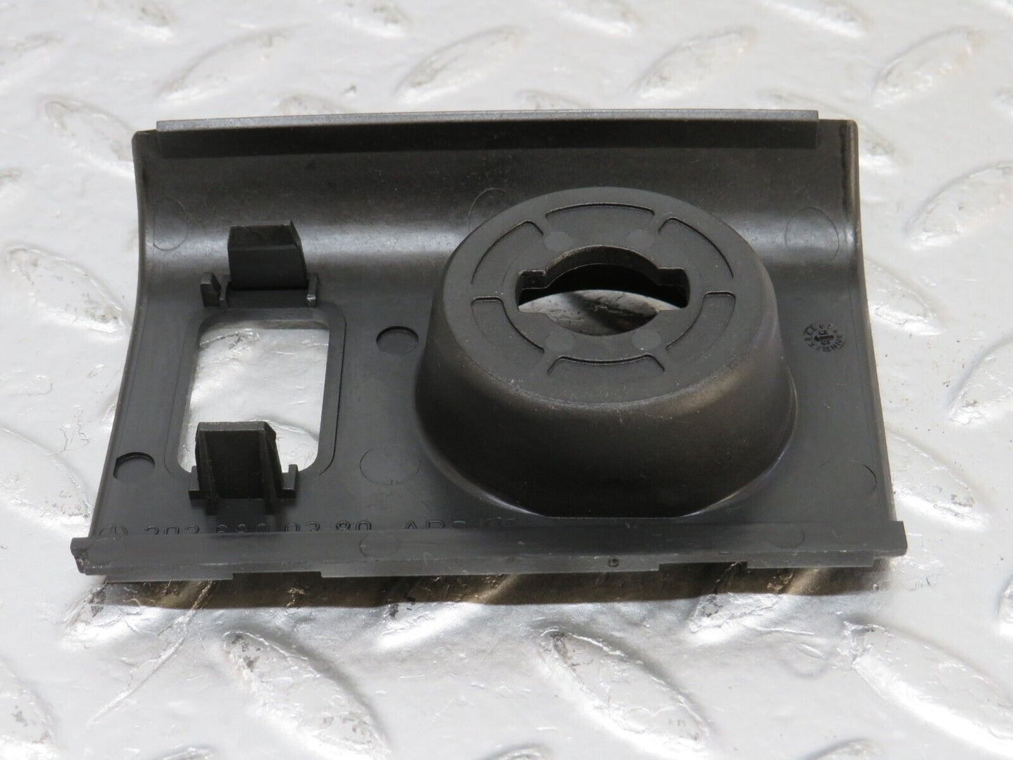 33314 Mercedes-Benz W202 C180 Headlight Switch Surround Cover 2026890380
