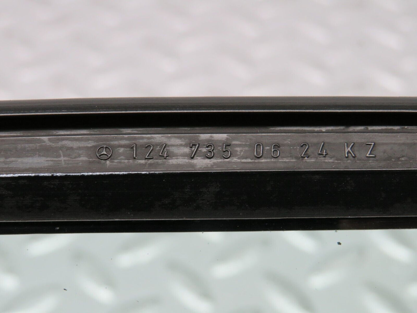30443 Mercedes-Benz W124 230E Rear Right Quarter Window Glass 1247350624