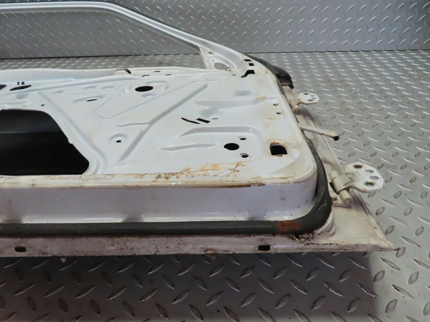16210 Mercedes-Benz W124 260E Front Left Door