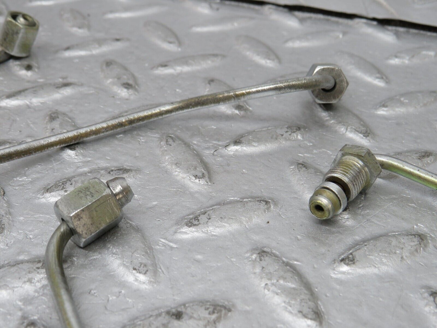 36297 Mercedes-Benz W126 420SE Fuel Line Pipe Set