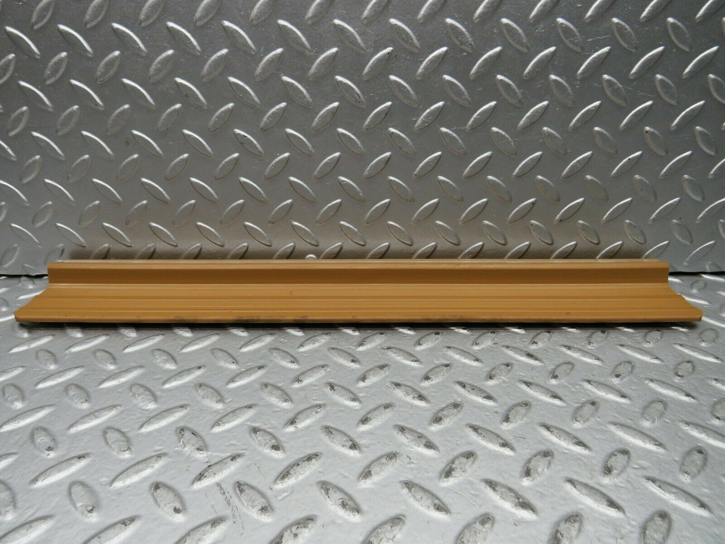 21998 Mercedes-Benz S123 280TE Wagon Rear Right Door Sill Trim Palomino