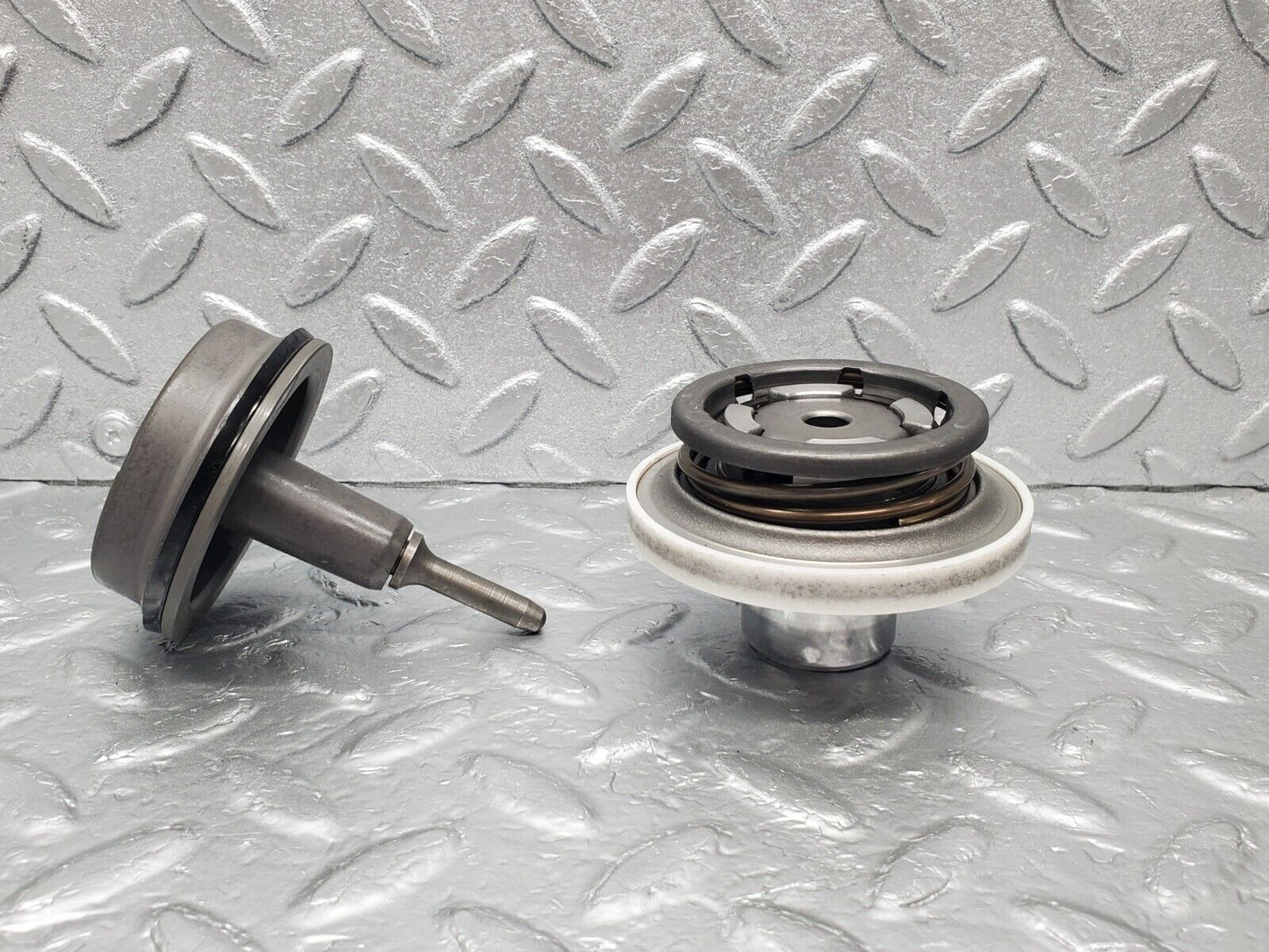 46308 Mercedes-Benz W124 280E Automatic Gearbox Piston Set 722.433 2012770130