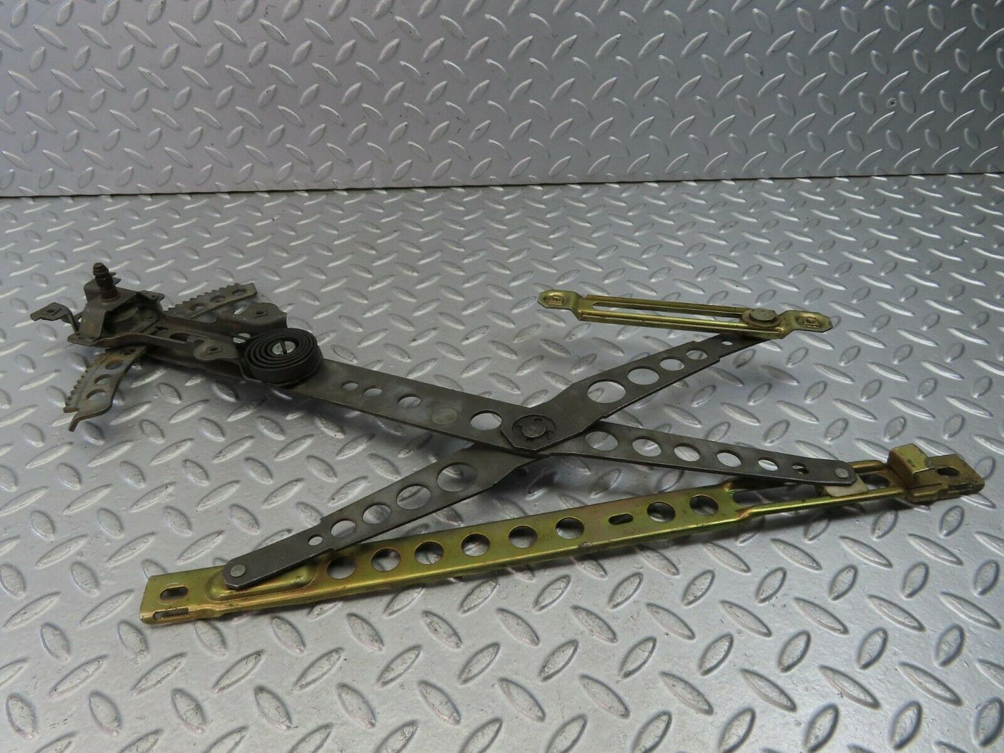 9156 Mercedes-Benz W123 Front Left Manual Window Regulator
