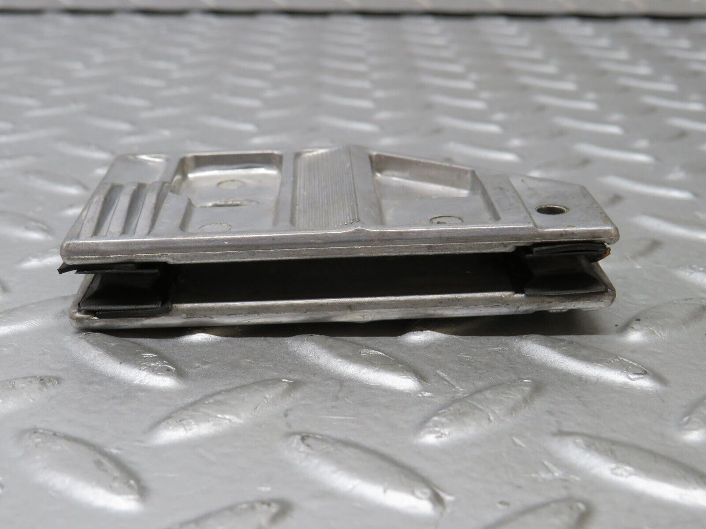 36886 Mercedes-Benz C126 420SEC Coupe Door Window Guide Bracket 1267250632