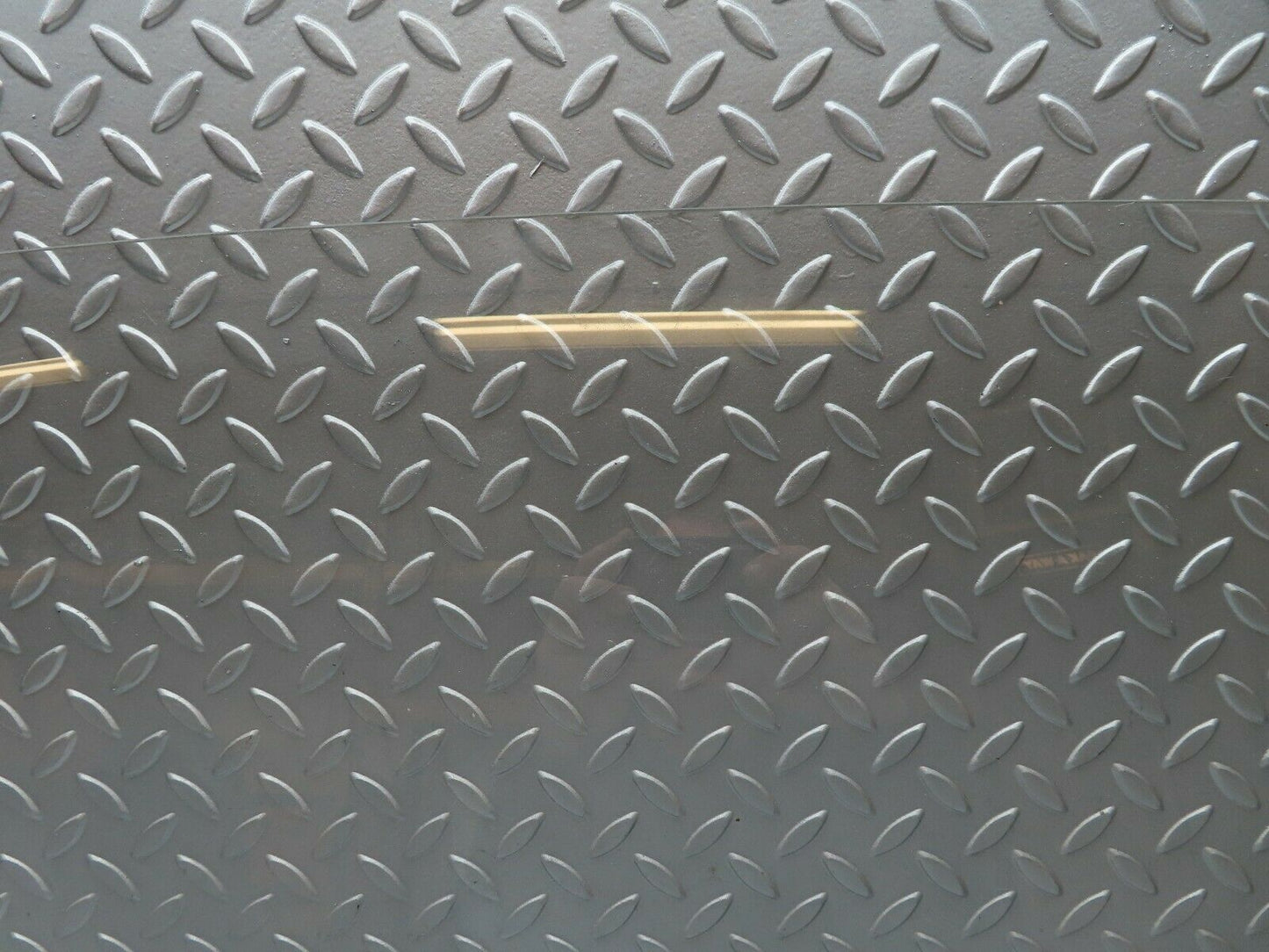 3553 Mercedes-Benz W105 PONTON Rear Windscreen