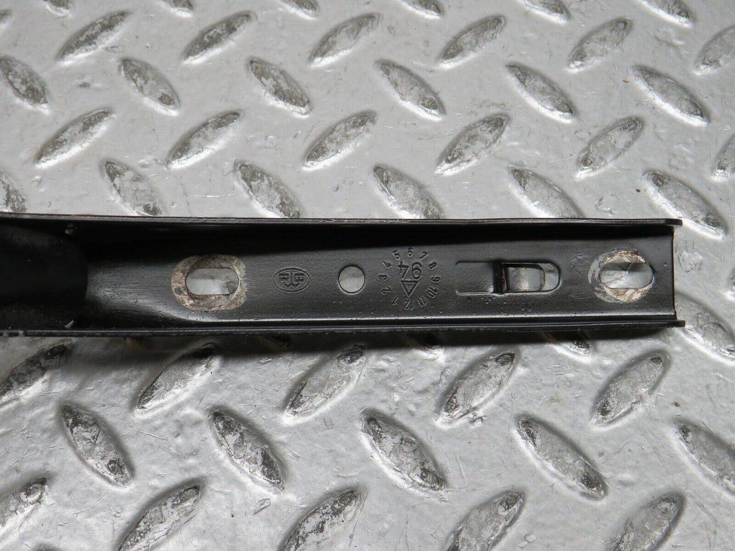 28963 Mercedes-Benz C124 220CE Coupe Boot Trunk Lid Hinge Right Side