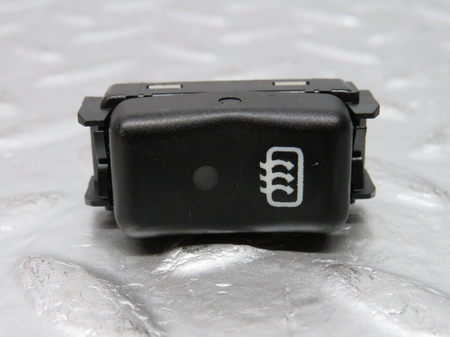 31380 Mercedes-Benz S124 220TE Rear Windscreen Defroster Switch 1298207410