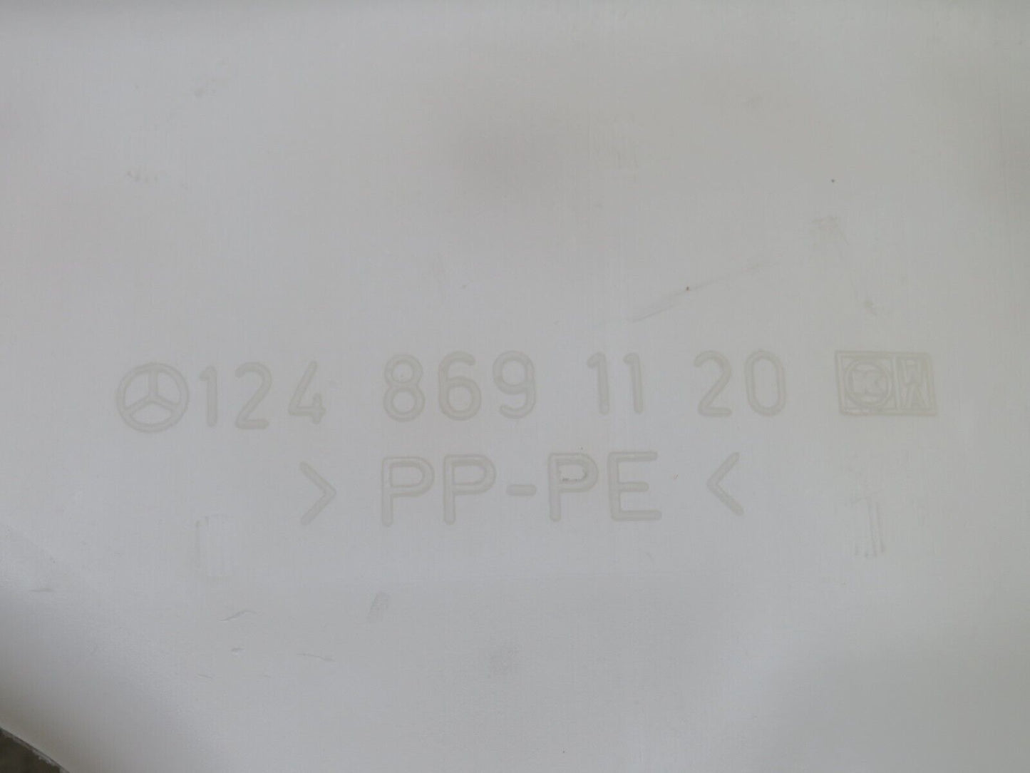 27599 Mercedes-Benz S124 300TE Windscreen Washer Reservoir Tank 1248691120